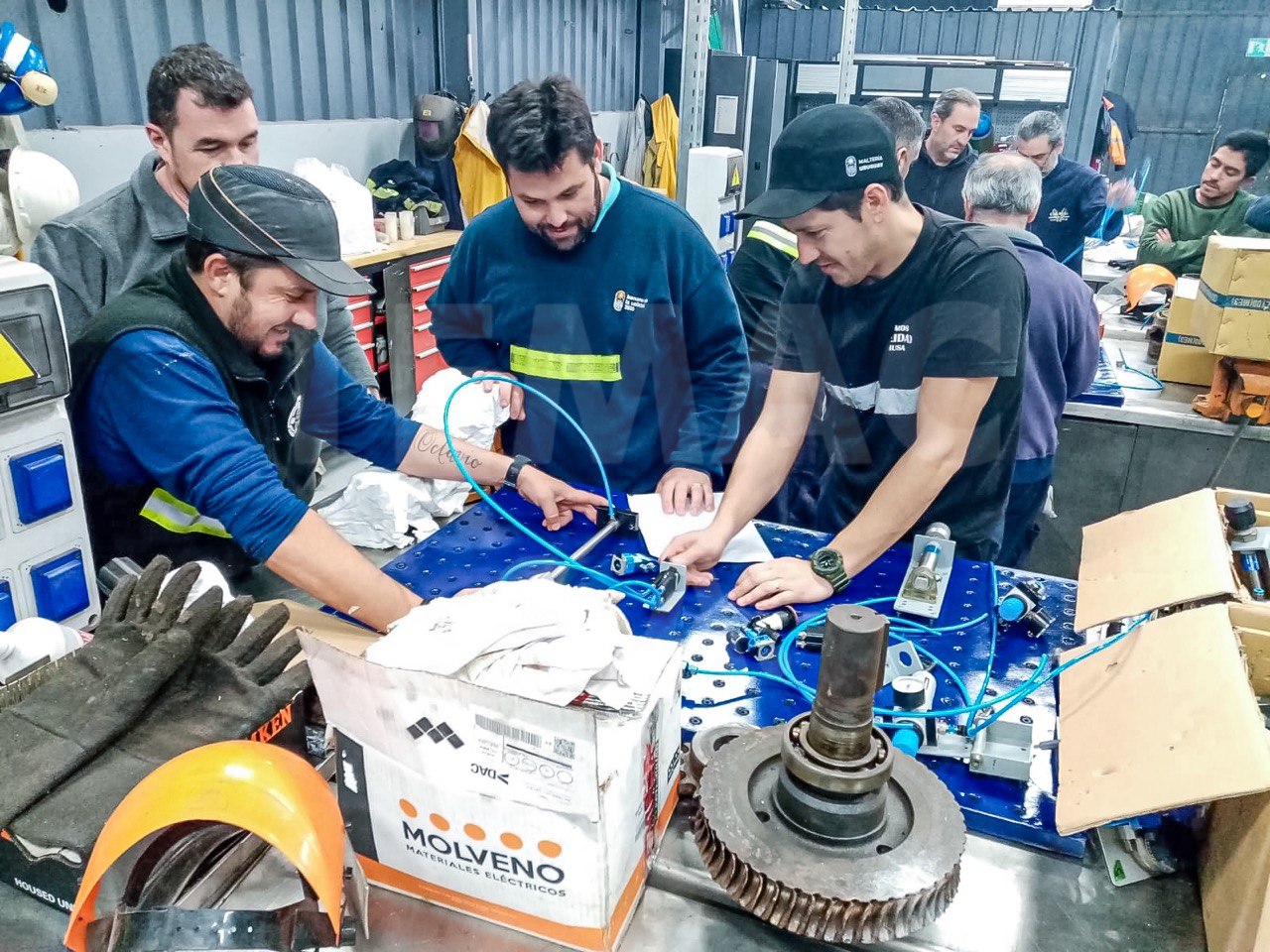 Industria uruguaya, industria uruguay, industria nacional, automatismo de procesos, control de procesos, automatización industrial, frigoríficos uruguay, upm uruguay, ingeniería uruguay, ingenieros uruguay, planatas de producción, fábricas uruguay, industria 4.0 Capacitación técnica uruguay, capacitación uruguay,, técnicos uruguay, tecnólogo uruguay, ingeniero ingenieros ingeniería uruguay
