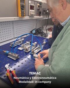 Operarios e ingenieros participando en el curso in-company de Neumática y Electroneumática brindado por TEMAC S.A. en las instalaciones de la empresa.